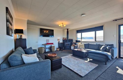 Riverton House | Korimako Sea View Sanctuary