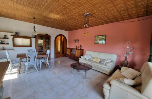 Vidreres Villa | L houstalou