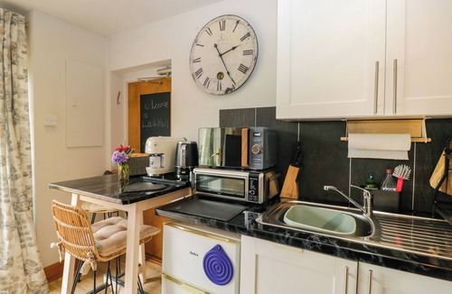 Workington Cottage | LA'AL YAN, pet friendly, country holiday cottage in Branthwaite