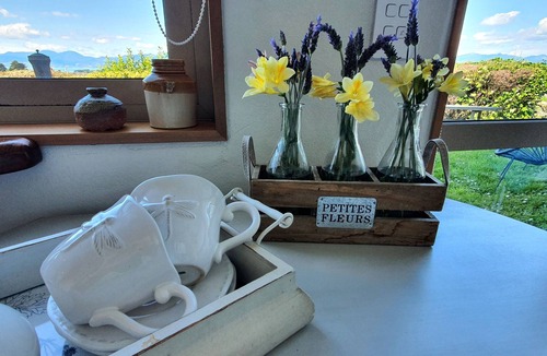 Upper Moutere Apartment | LA BELLA VISTA MAPUA Free E- Bikes* Walk our Abel Tasman track and coastline.