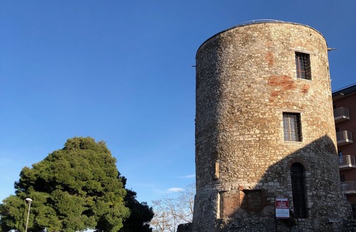 Potenza House | La Casetta di Rosie, Alla Torre Guevara: Tutta per Voi, in Pieno Centro!