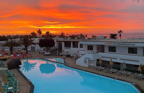 Puerto del Carmen Apartment | La Penita - Comfortable apartment with sea view in prime location