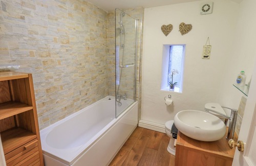 Meathop Cottage | LADY BARN, pet friendly, luxury holiday cottage in Meathop