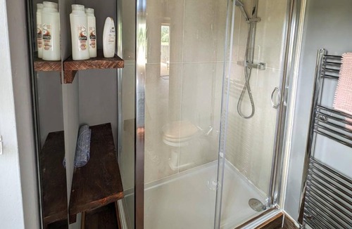 Sudbury Apartment | Lake View lodges The Lavenham