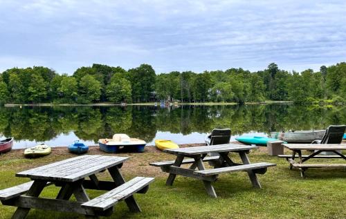 Norland Resort | Lakefront Hideaway Resort 10 Total cabins-Lake View, Private Beach