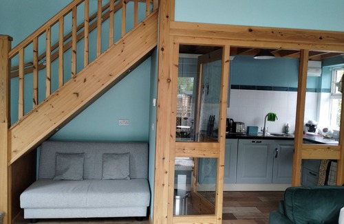 Enniskillen Apartment | Lakeside retreat on Lough Erne. Self catering, BBQ & woodburner. Adults only.