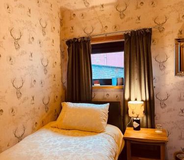 Stranraer House | Lakeview Guest House