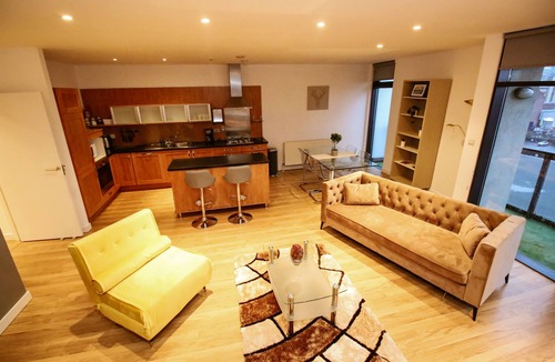 Finnieston Apartment | Lancefield Quay Hydro Apartments