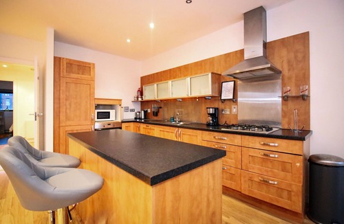 Finnieston Apartment | Lancefield Quay Hydro Apartments