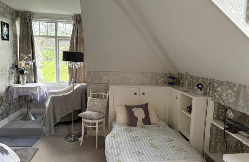 Peel Bed & Breakfast | Langtoft Manor