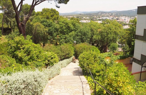 Calella de Palafrugell Apartment | Large apartment with sea views, pool and parking