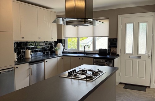 Johnstone House | Large Detached House Waterside House