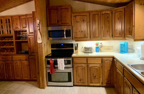 Grand Bend Cottage | Large family cottage in Grand Bend - Available August 30 - September 3