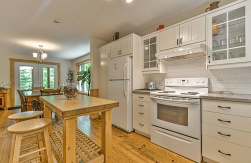 St-Adolphe-d'Howard Ski Chalet | Le Chalet du Lac Vert - Saint-Adolphe-d'Howard - SPA, Fireplace, Lake Access