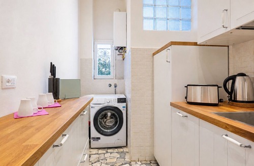 Intra Apartment | Le Vigne by Lago Reisen