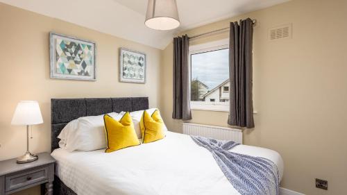 Ayr House | Leeward House - Donnini Apartments