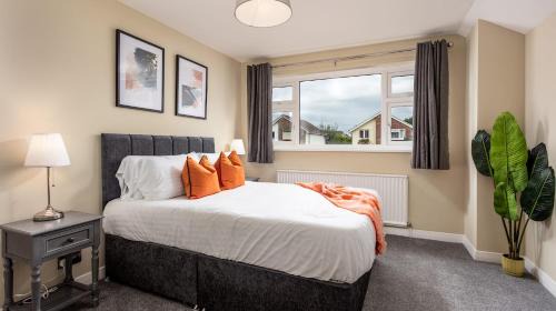 Ayr House | Leeward House - Donnini Apartments