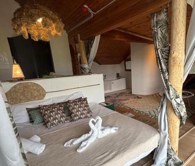 Santa Maria de Palautordera House | Les Suites