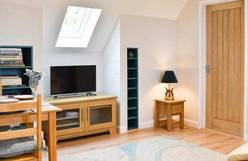 Bures House | Leveret Lodge