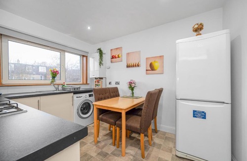 Dunfermline Apartment | Leys Park Executive Apartments