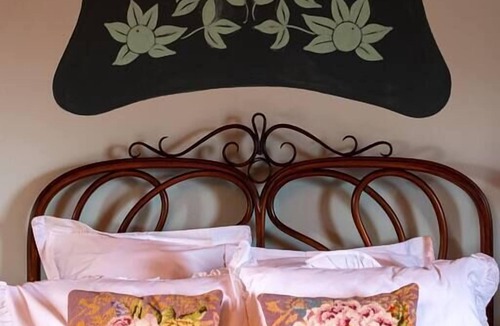 Scunthorpe House | Library Suite: Sleeps 4