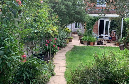 Mapesbury Apartment | Light, spacious two double bed flat in NWest London. Close to Wembley Complex.