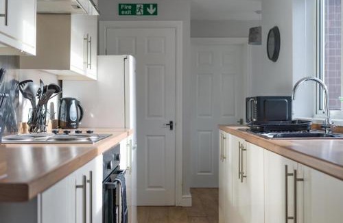 Bedlington Apartment | Lily Apartment - Sleeps 3 - Pet friendly - Parking