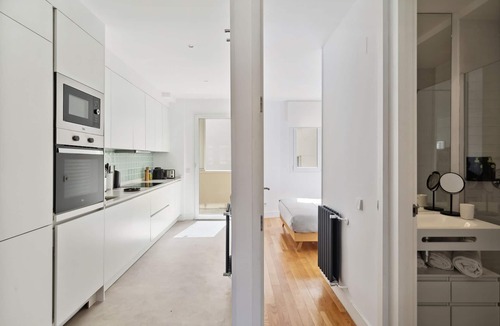 Castellana Apartment | Limehome Madrid Calle de Nuñez de Balboa