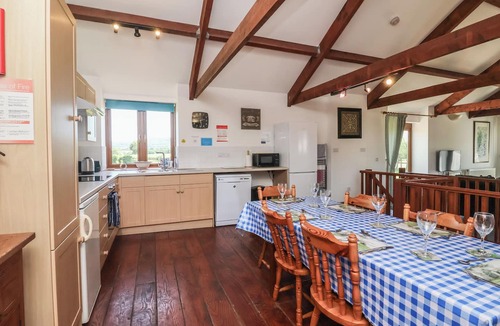 Saint Blazey Cottage | LITTLE OWL BARN, pet friendly, with a garden in Wellington