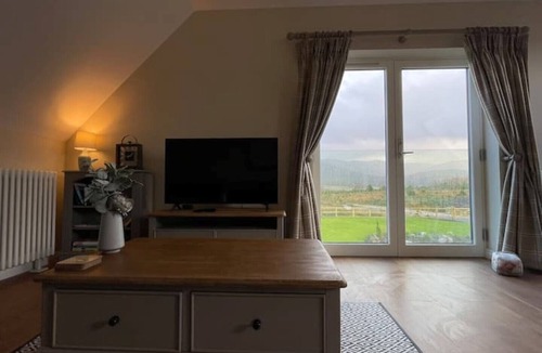 Loch Ness Apartment | Little Thistle luxury Highland apartment