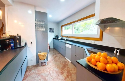 Calella de Palafrugell Villa | *LLAFRANC VILLA* 4 Bedrooms | Communal Pool | Free WIFI | BBQ