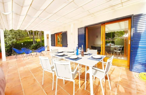 Calella de Palafrugell Villa | *LLAFRANC VILLA* 4 Bedrooms | Communal Pool | Free WIFI | BBQ