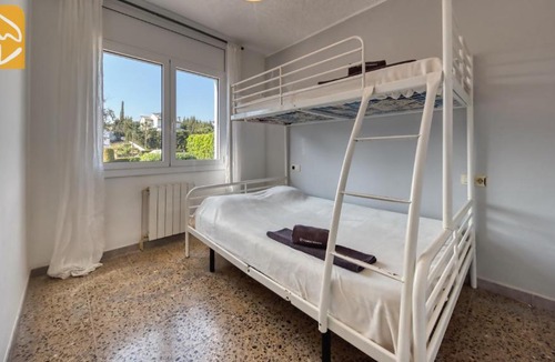 Condado del Jaruco Villa | Lloret de Mar Villa Sleeps 9 Pool WiFi