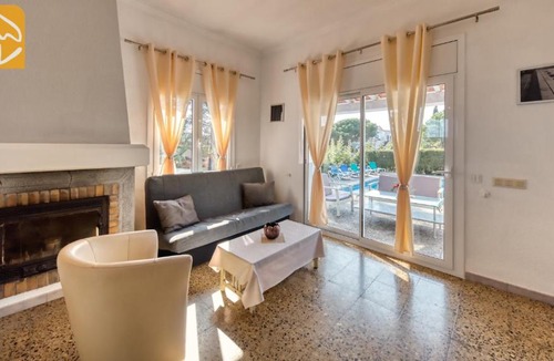 Condado del Jaruco Villa | Lloret de Mar Villa Sleeps 9 Pool WiFi