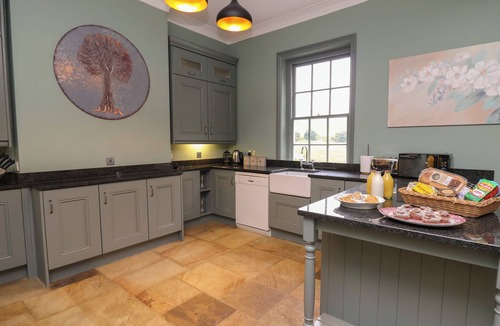 Llanwrtyd Wells Cottage | Llwynderw Hall