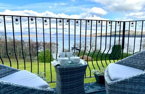 Arden Apartment | Loch View at Lomond Castle