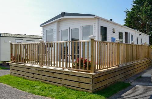 Stranraer House | Loch View