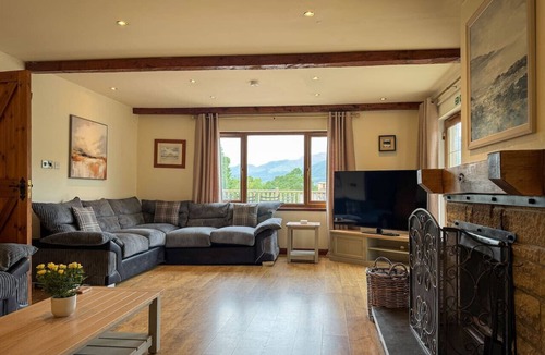 Arrochar House | Loch View, Hot Tub, Near Loch Lomond, Pet-friendly