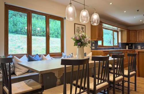 Arrochar Villa | Loch View, Hot Tub, Near Loch Lomond, Pet-friendly