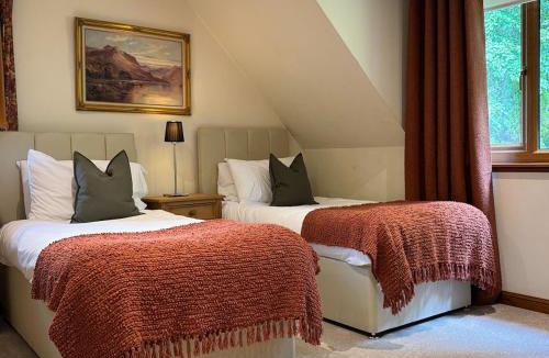 Arrochar Villa | Loch View, Hot Tub, Near Loch Lomond, Pet-friendly