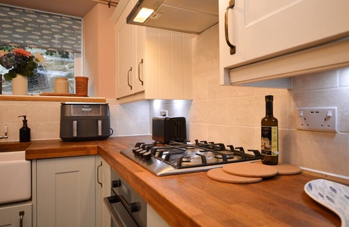 Gourock Apartment | Lochview@33a | Family-Friendly with Beautiful Loch Views