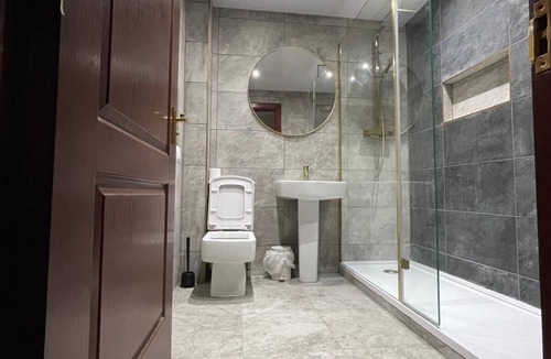 Dumbarton Hotel | Lochway Hotel