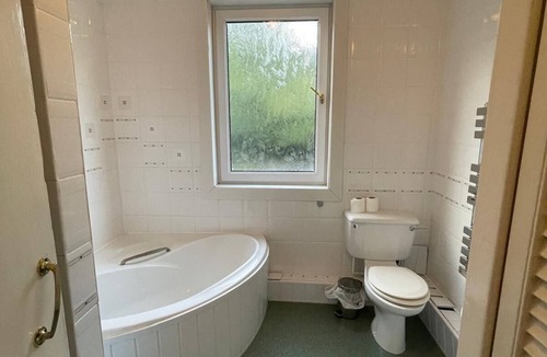 Dumbarton Hotel | Lochway Hotel