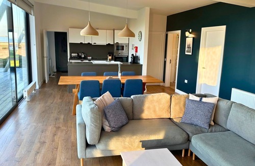 John O'Groats Cottage | Lodge 19 - 3 Bed - a john o'groat that sleeps 6 guests in 3 bedrooms