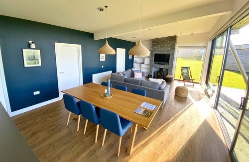 John O'Groats Cottage | Lodge 19 - 3 Bed - a john o'groat that sleeps 6 guests in 3 bedrooms