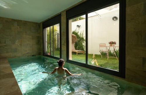 Figueres Apartment | Loft Spa Piscina Climatizada, Cine y Parking