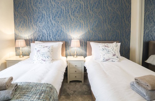 Tollcross Apartment | Lomond Serviced Apartments - Emirates
