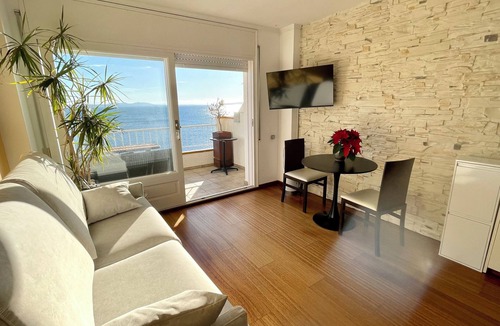 Almadraba-Canyelles Apartment | Long-term rental Roses, Spain