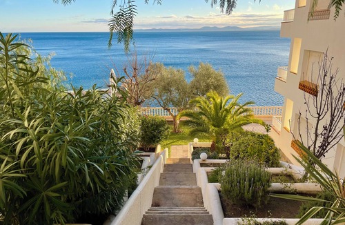 Almadraba-Canyelles Apartment | Long-term rental Roses, Spain