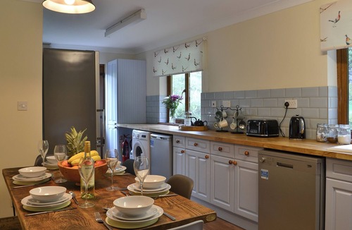 Salen Cottage | Look out over the sparkling loch and watch the abundant wildlife.